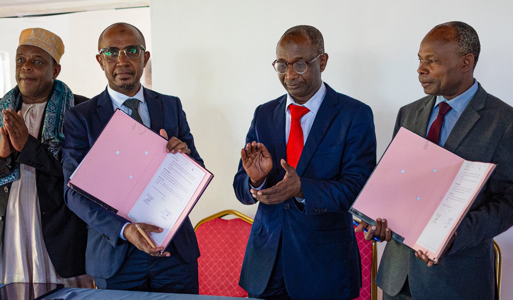 SIGNATURE DE LA CONVENTION DE PARTENARIAT ENTRE L’UNION DES MECK ET COMORES TELECOM