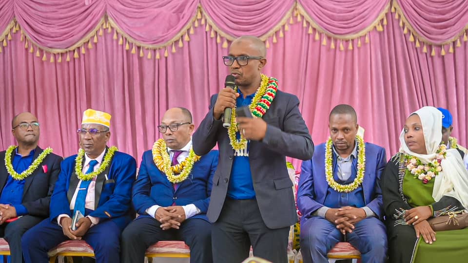 Inauguration des nouveaux points de vente de Comores Telecom à Mirontsy et Bazimini